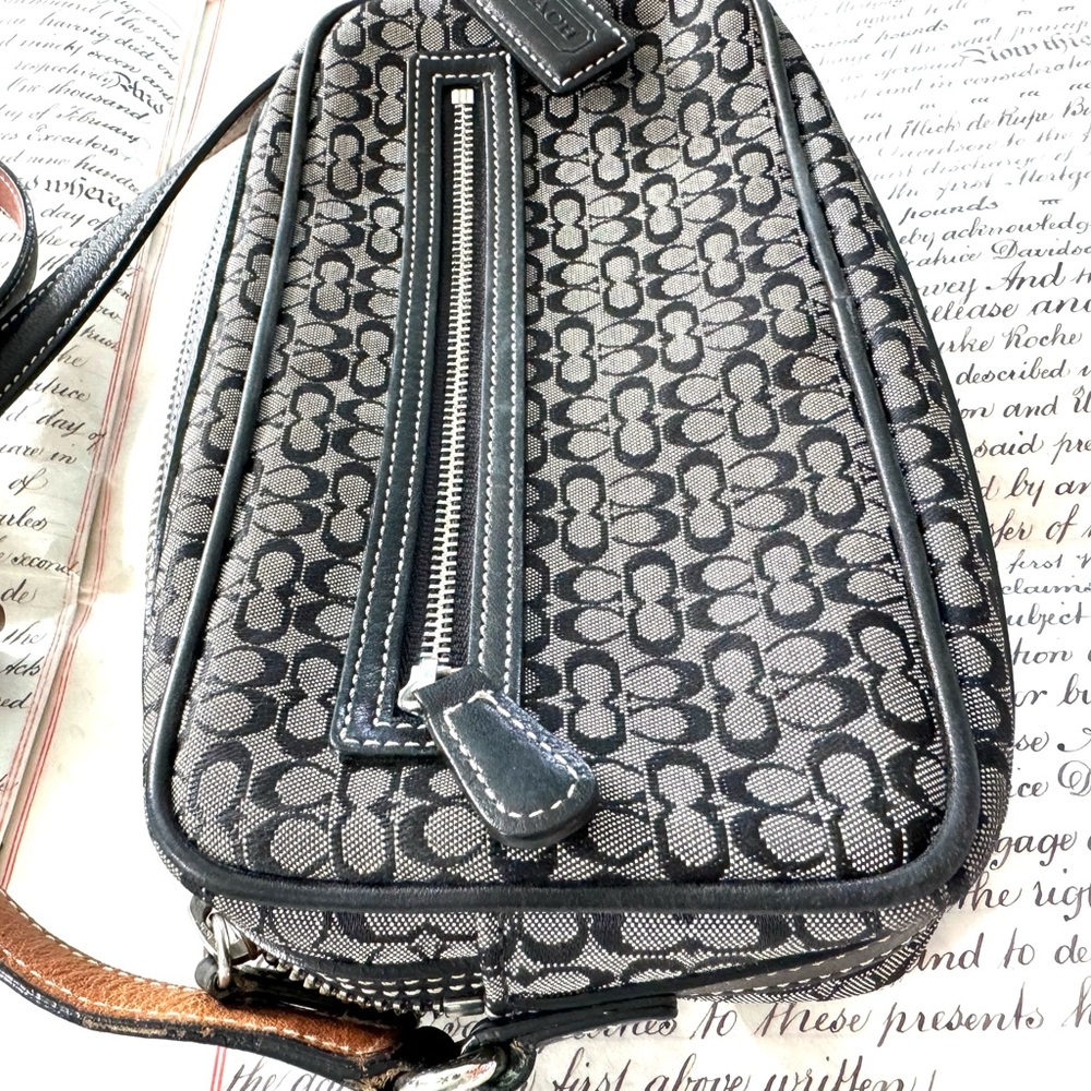 Vintage Coach Crossbody Bag Black Signature with Tan inner strap accent - Picture 5 of 16